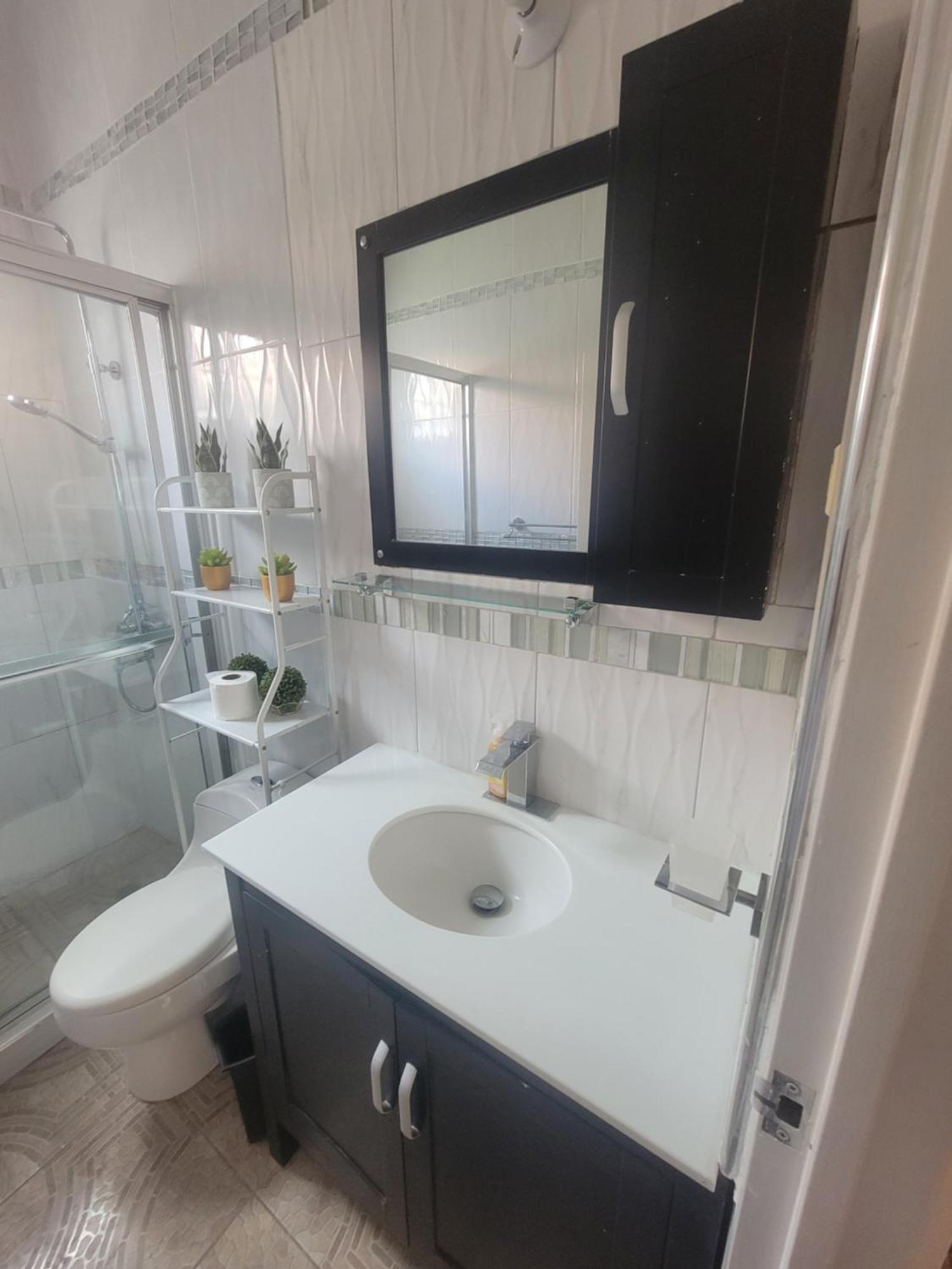 Comfortable Strategic Lodging Quarters Spanish Town Zewnętrze zdjęcie