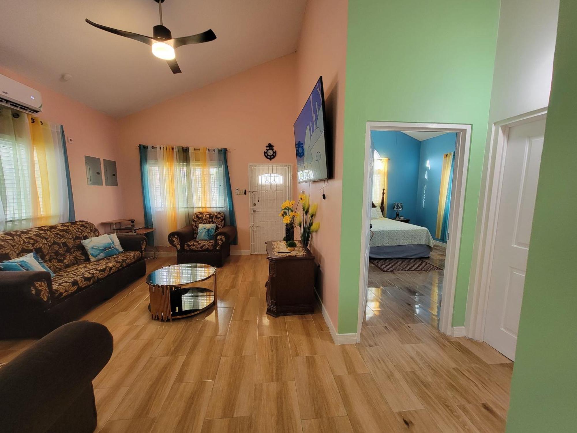 Comfortable Strategic Lodging Quarters Spanish Town Zewnętrze zdjęcie