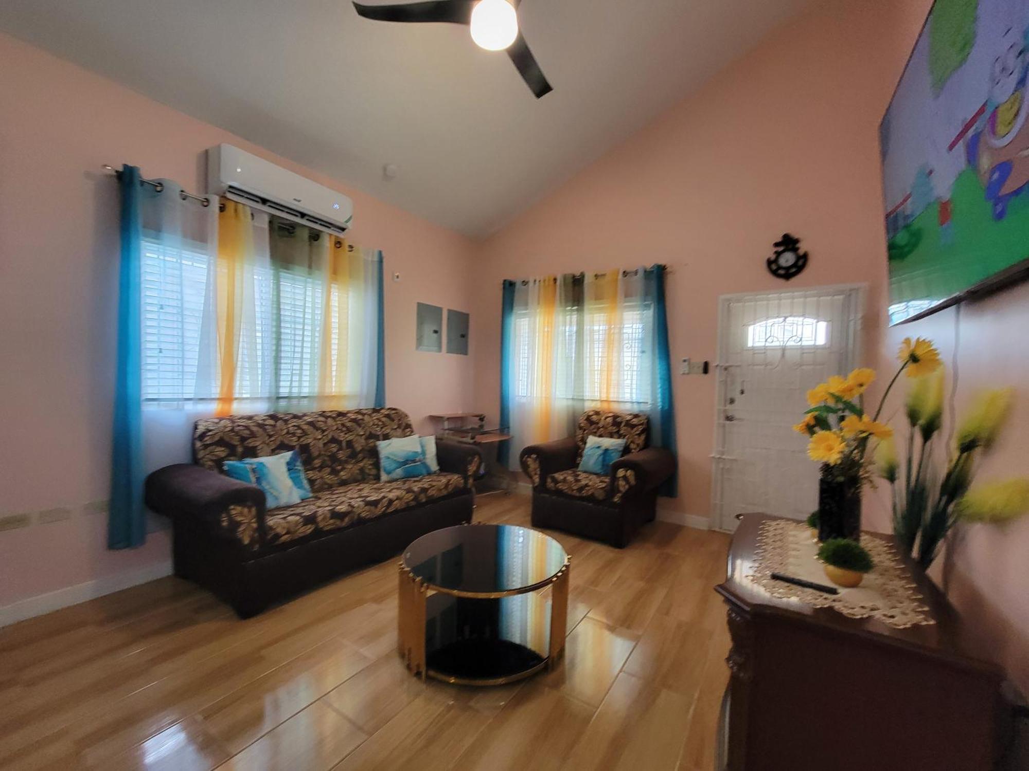 Comfortable Strategic Lodging Quarters Spanish Town Zewnętrze zdjęcie